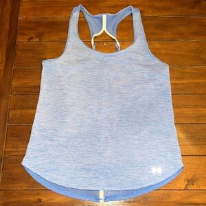 UNDER ARMOUR Baby Blue Athletic Tank with Twisted Racerback size Small